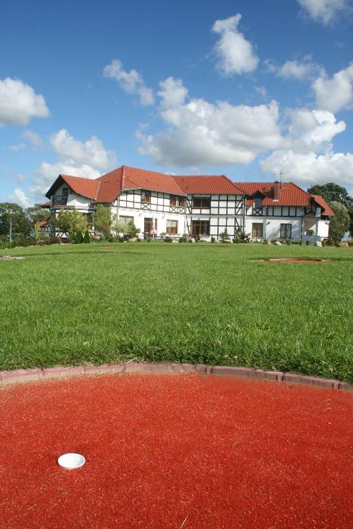 Resort Dworek Nad Rega Trzebiatow nad Rega