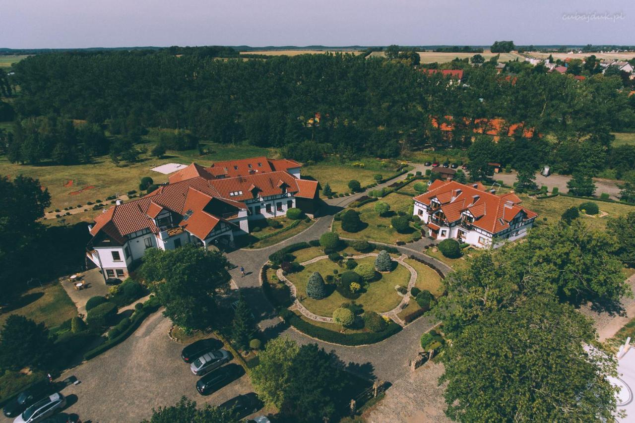 Resort Dworek Nad Rega